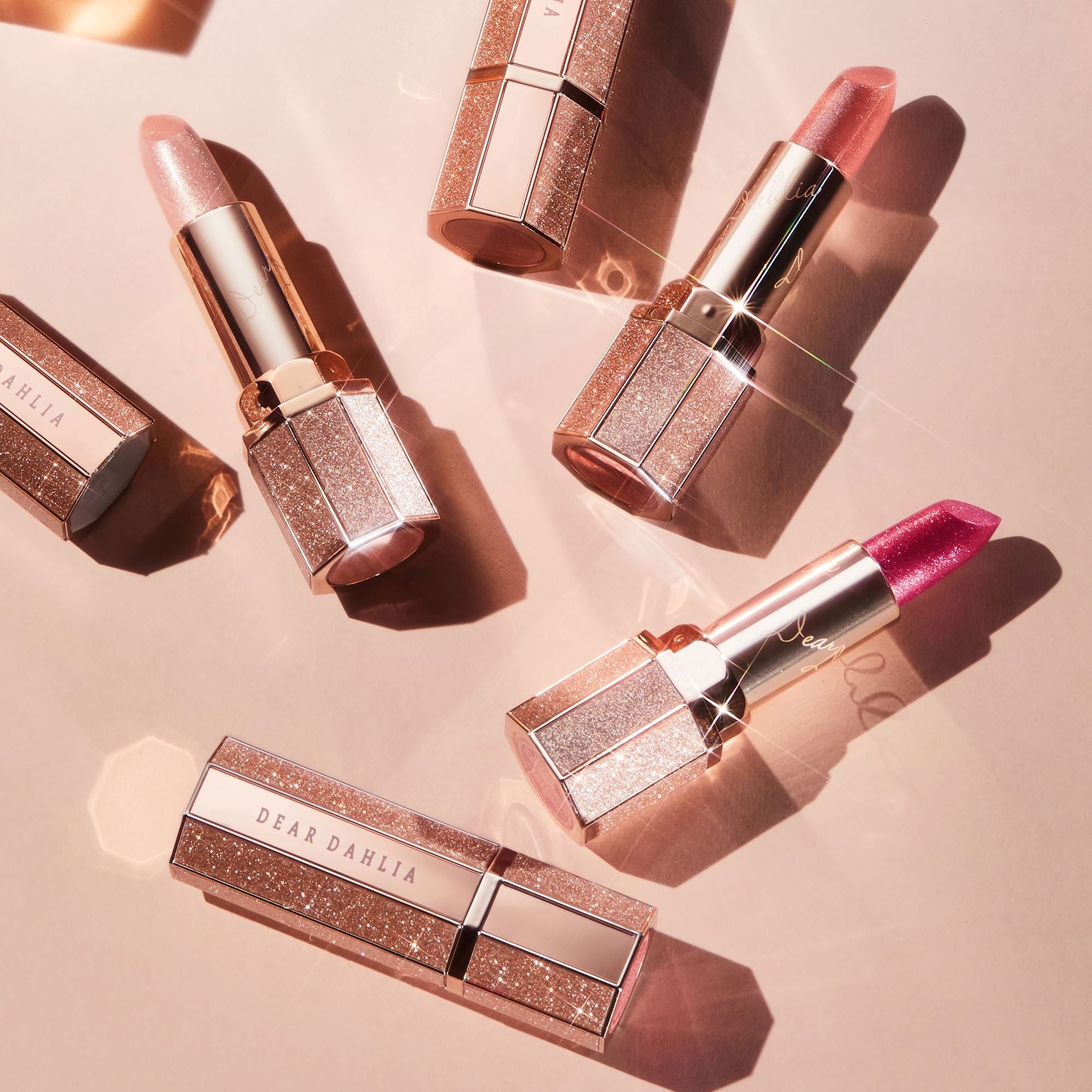 Allure_Shine_Lustrous_Lip_Plumper_product_shot_crop_1.jpg