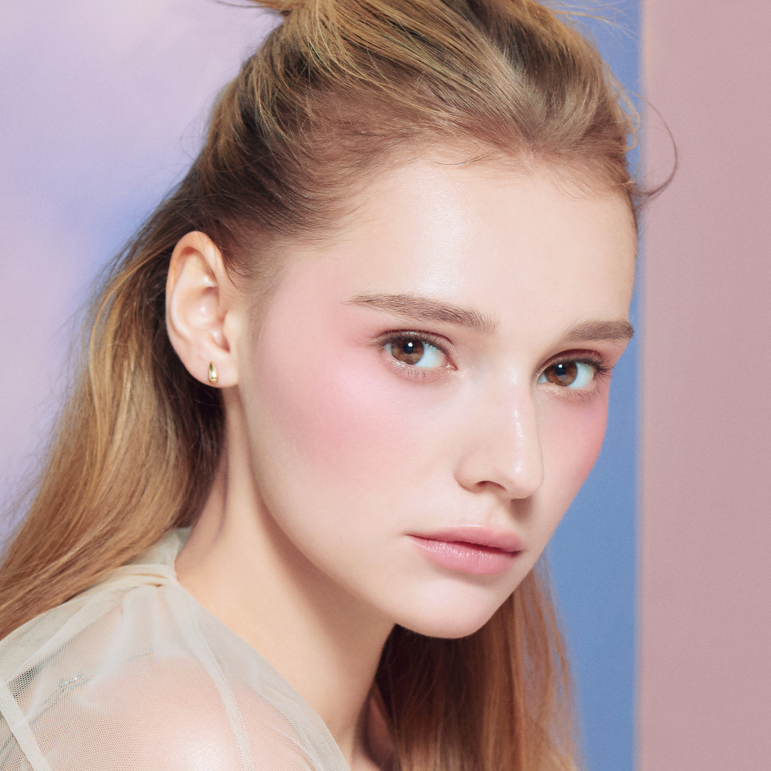 Petal_Drop_Liquid_Blush_FW_Model_Shot_YANA2_copy.png